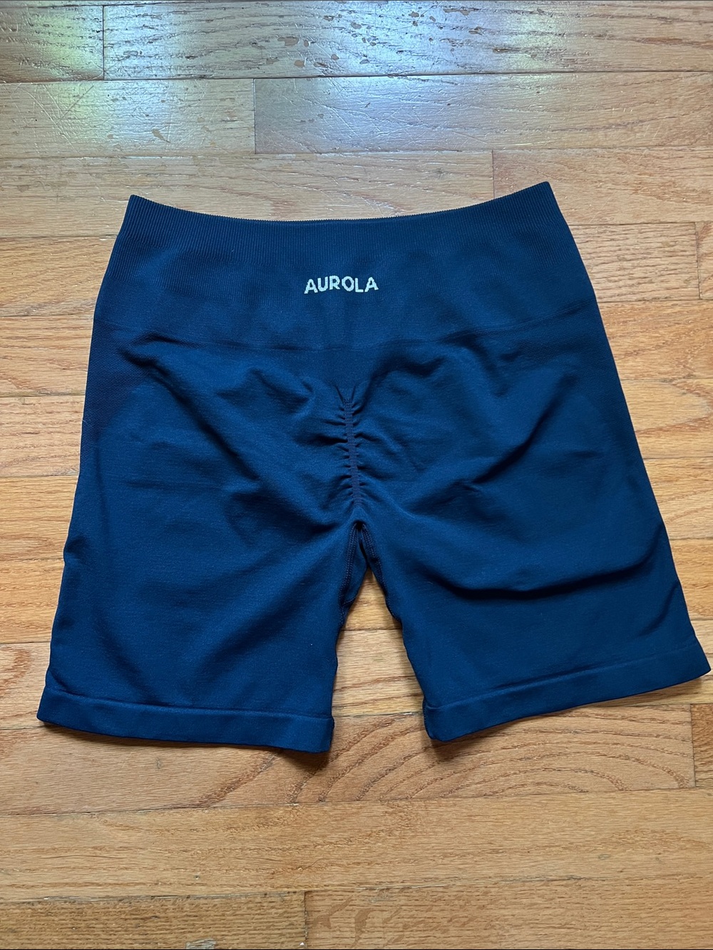 Aurola intensify booty scrunch shorts